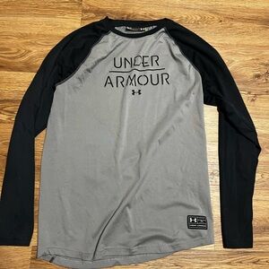 Under Armour Men's Black and Gray Long Sleeve Drifit Tee